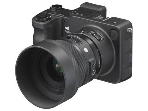 SIGMA sd Quattro 7/7発売！