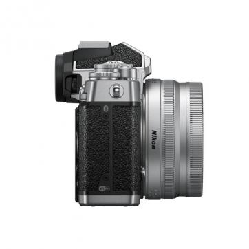 Z fc 16-50VR レンズキット シルバー【Nikon Creators 応援サマーキャンペーン2025対象商品 2025年6月27日〜8月25日まで】