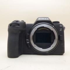 Z6 III ボディ