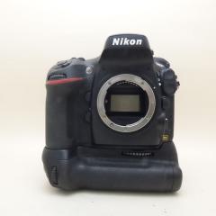 ニコン D800 ボディ+MB-D12　セット